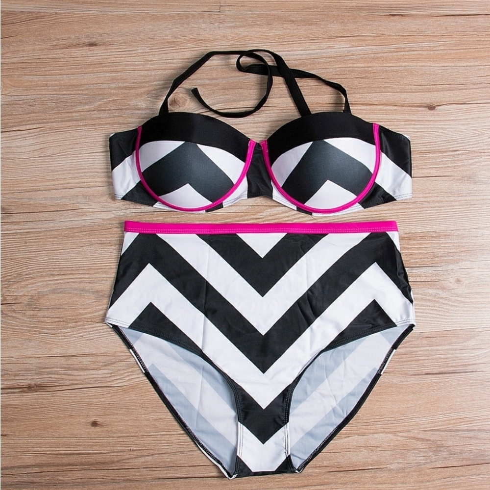 Fun and flirty plus size bikini - Picture 2 of 3